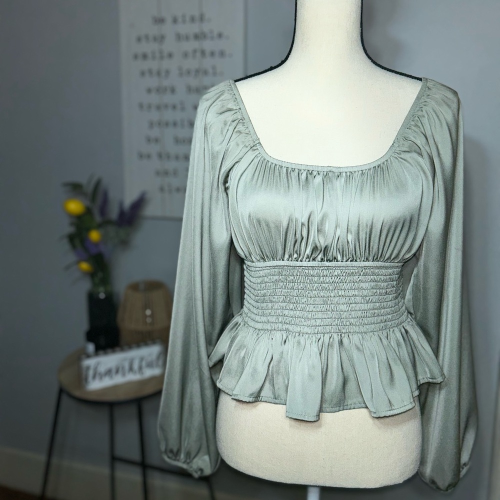 Sincerely Jules Gray Satin Smocked Peplum Blouse Square Neck Long Sleeve S